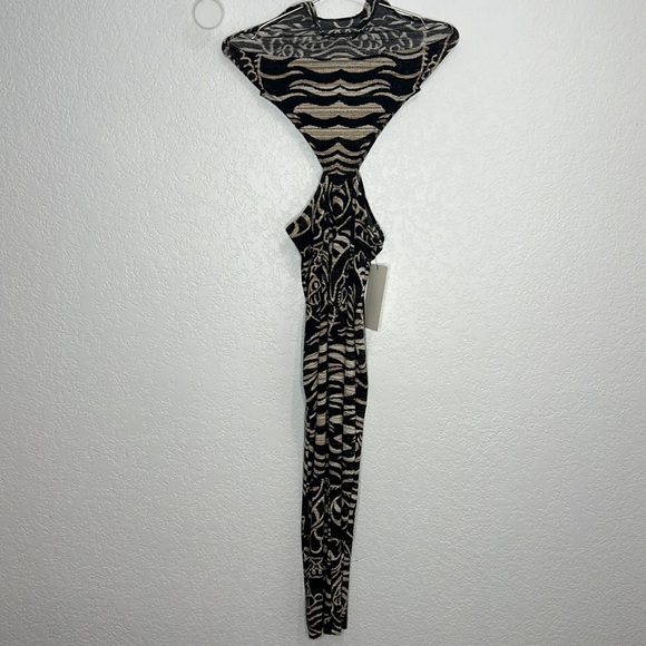 NWT Norma Kamali Chuck Catsuit in Warrior - Size XS Revolve - Picture 6 of 16